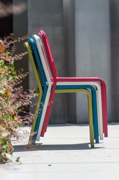 Chaise empilable URBAN