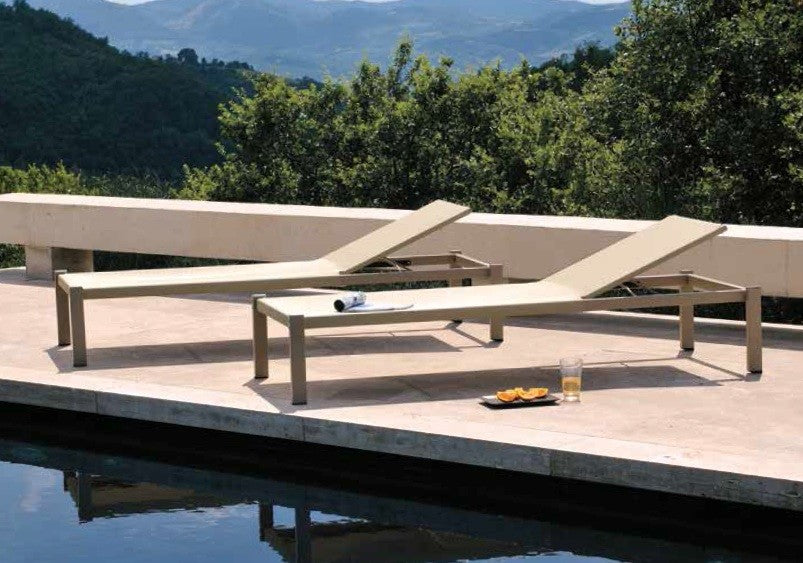 Lit de piscine SHINE avec assise textilène