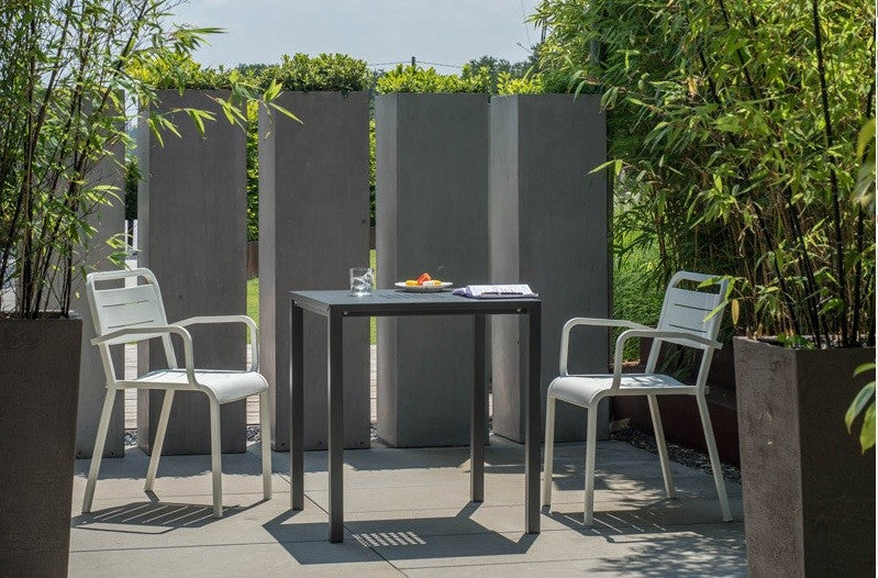 Table carrée URBAN 80 x 80 cm